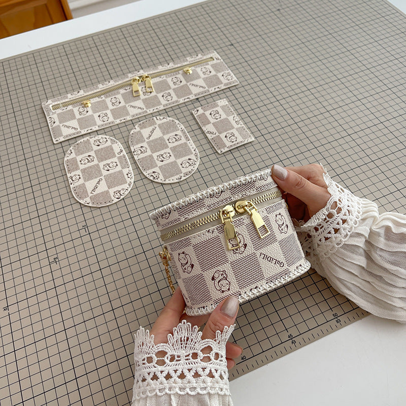 Trendy printed coin bucket bag