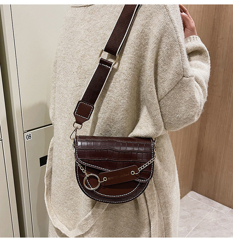 Handmade retro high-end messenger bag