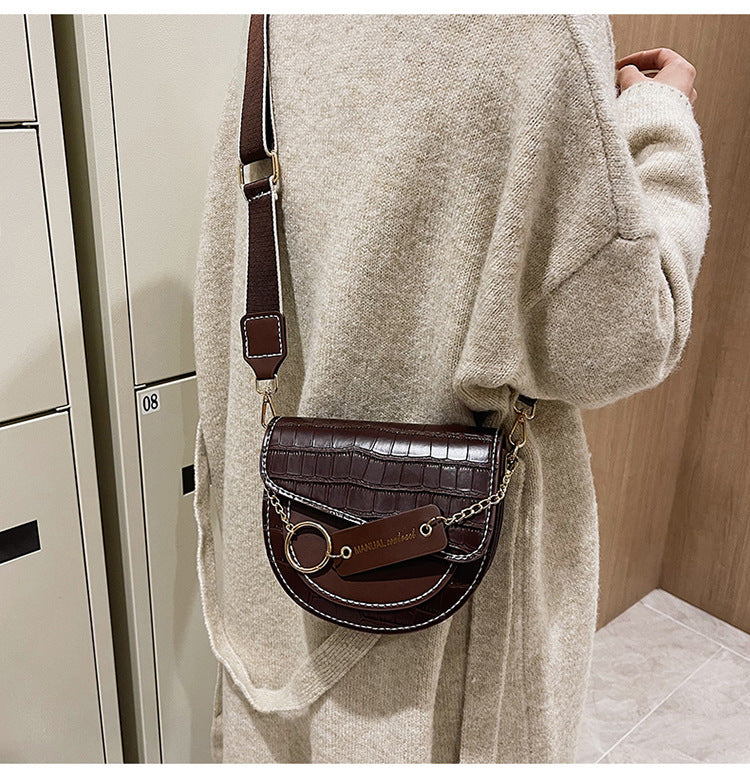 Handmade retro high-end messenger bag