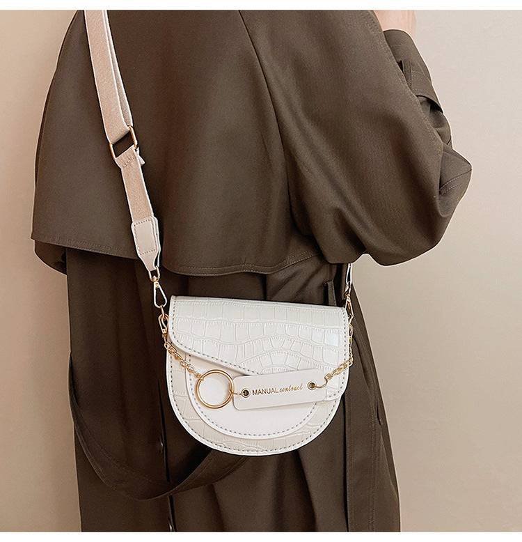 Handmade retro high-end messenger bag