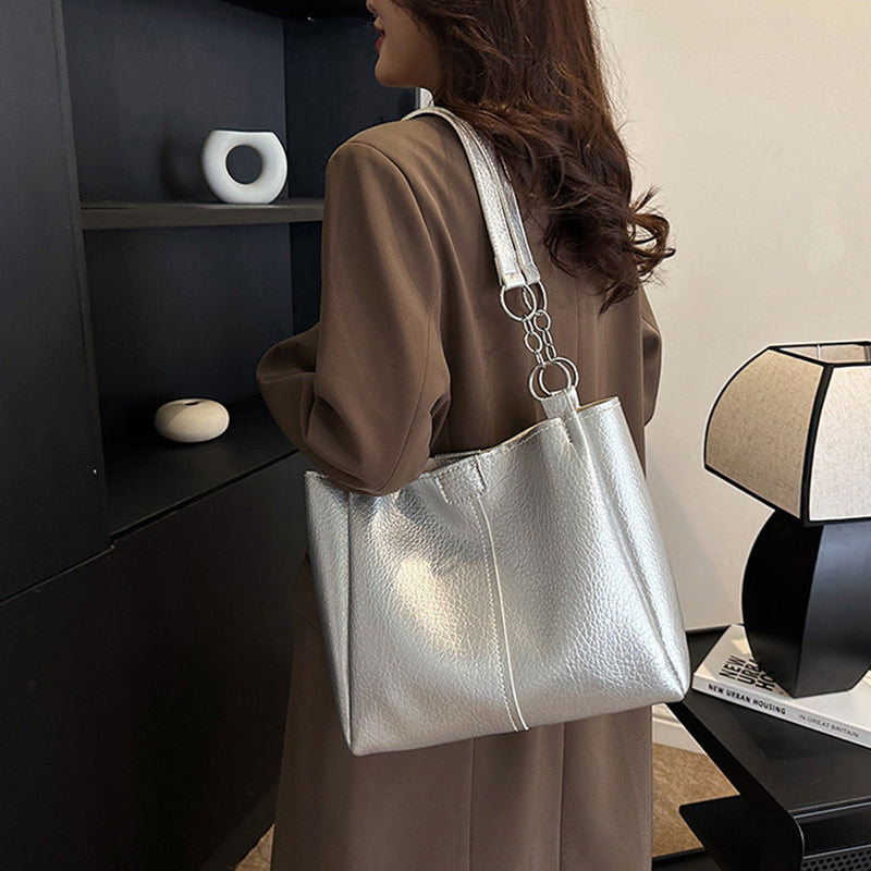 Create your very own handmade tote bag with this DIY material kit