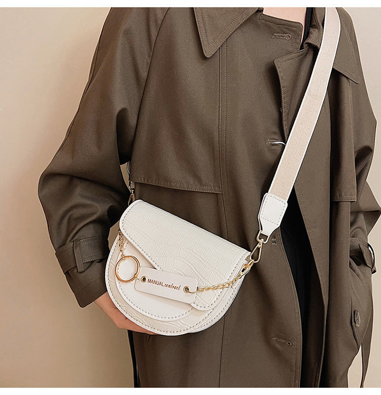 Handmade retro high-end messenger bag