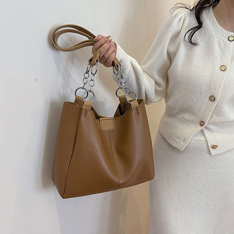 Create your very own handmade tote bag with this DIY material kit