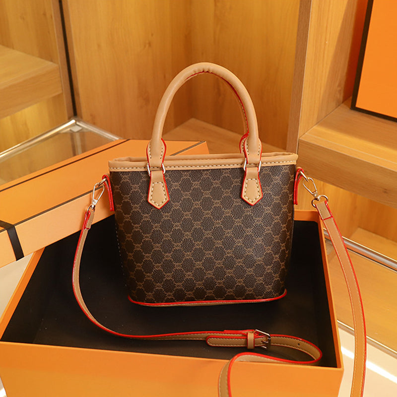 Make your own hand-woven tote bag for your girlfriend