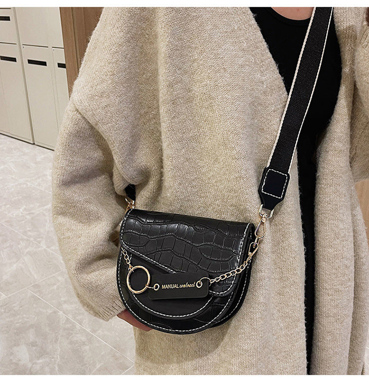 Handmade retro high-end messenger bag