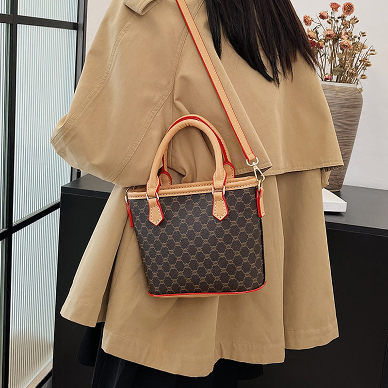 Make your own hand-woven tote bag for your girlfriend