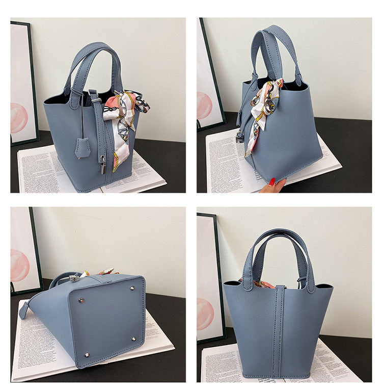 Handmade large capacity textured retro handbag gift