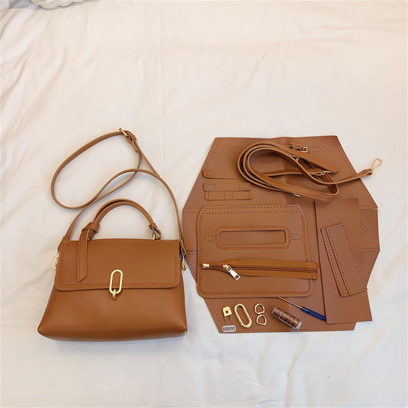 Handmade| Fashionable small square bag