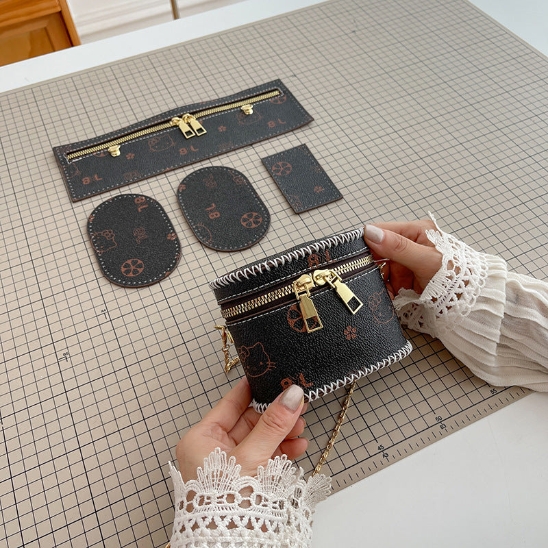 Trendy printed coin bucket bag