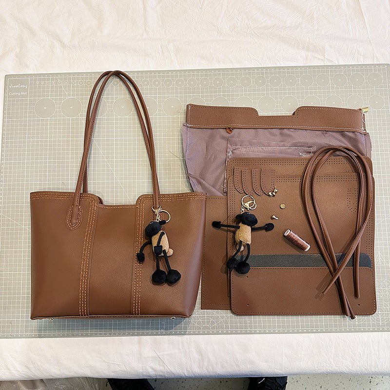 Tote bag fashionable niche commuter bag