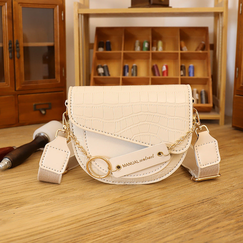 Handmade retro high-end messenger bag