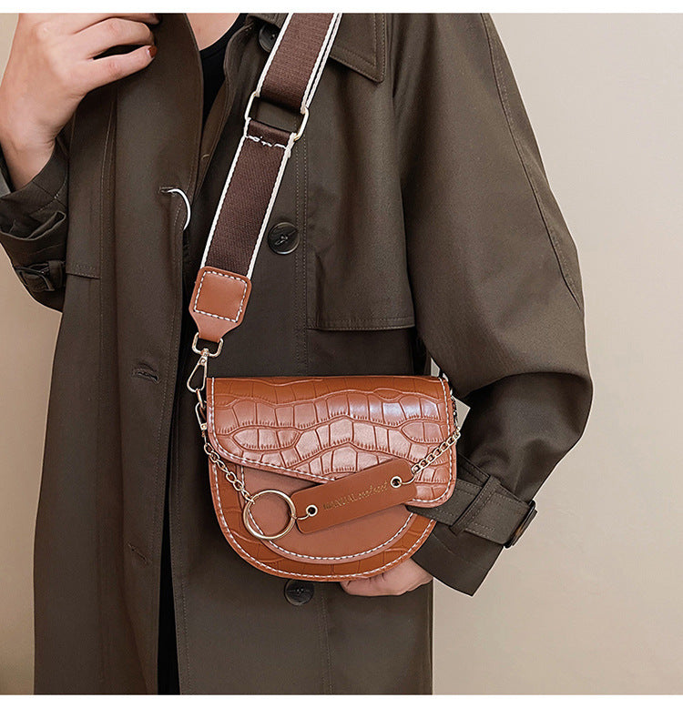 Handmade retro high-end messenger bag