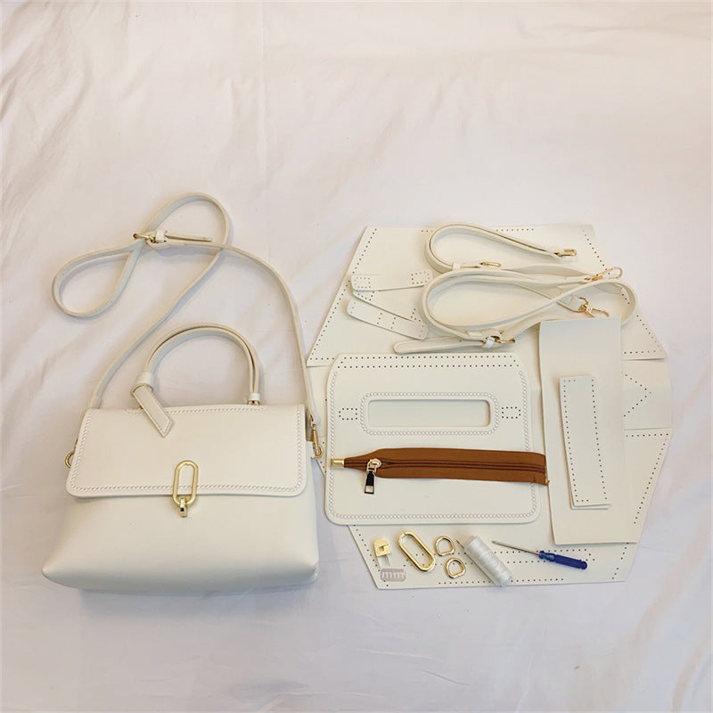Handmade|  Fashionable small square bag